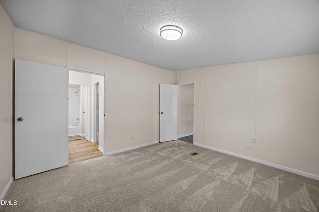 91 Pine Ridge Trail, Henderson, NC 27537