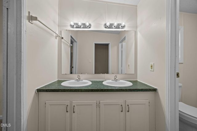 91 Pine Ridge Trail, Henderson, NC 27537