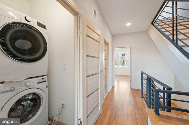 911 W DAUPHIN ST, Philadelphia, PA 19133
