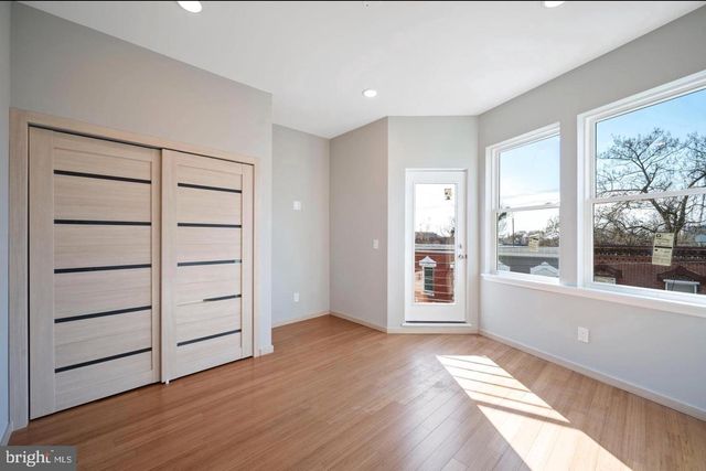 911 W DAUPHIN ST, Philadelphia, PA 19133