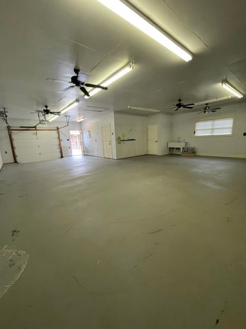 281 Norwood Dr, Schriever, LA 70395