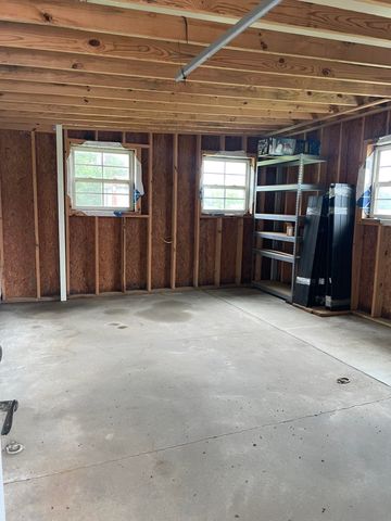 281 Norwood Dr, Schriever, LA 70395