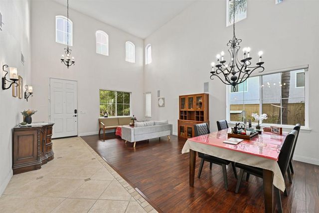 10562 Aspen Gln, Escondido, CA 92026