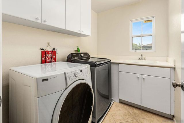 10562 Aspen Gln, Escondido, CA 92026