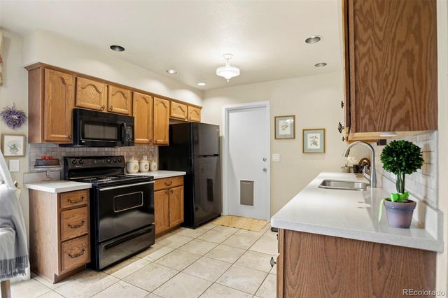 1494 S Helena Circle, Aurora, CO 80017