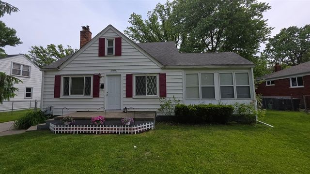 20690 California Street, Saint Clair Shores, MI 48080