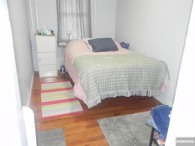 58 MARSHALL AVE, Little Ferry, NJ 07643