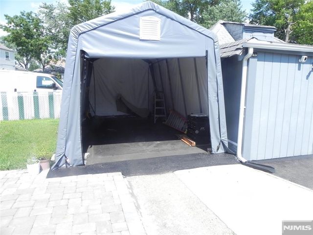 58 MARSHALL AVE, Little Ferry, NJ 07643