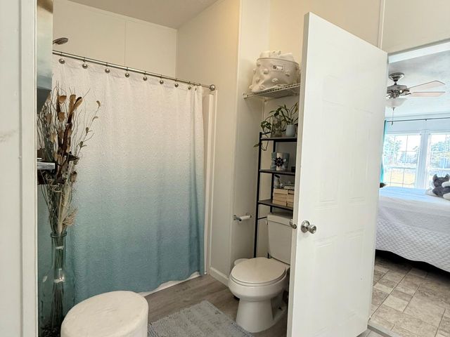 97 White Sands Drive, Kingwood, TX 77339