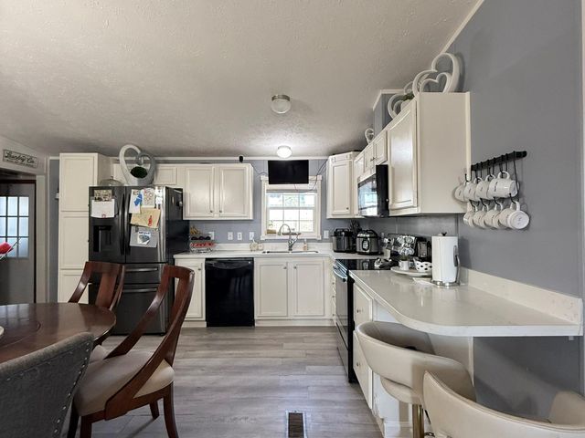 97 White Sands Drive, Kingwood, TX 77339