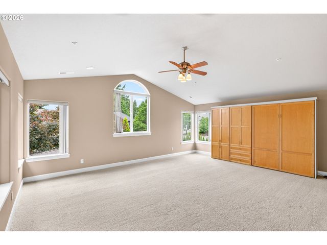 15067 ARMEL Dr, Oregon City, OR 97045