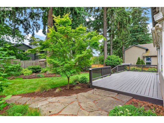 15067 ARMEL Dr, Oregon City, OR 97045