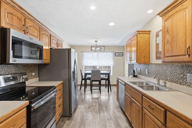 4052 W Leisa Street, Springfield, MO 65807