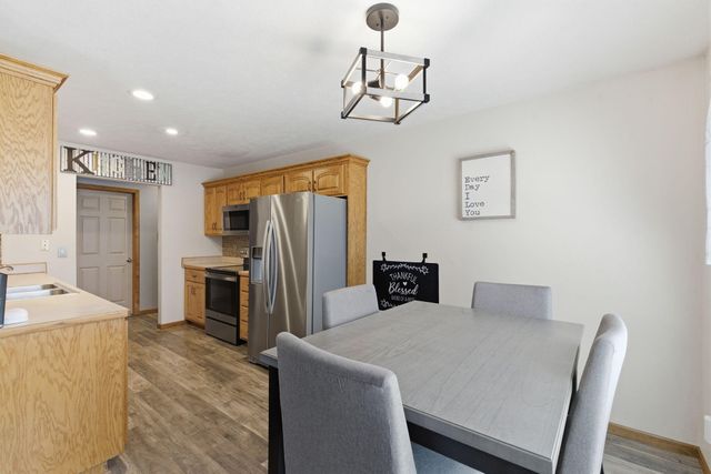 4052 W Leisa Street, Springfield, MO 65807