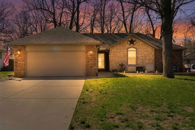 4052 W Leisa Street, Springfield, MO 65807