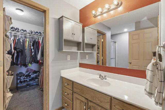 4052 W Leisa Street, Springfield, MO 65807