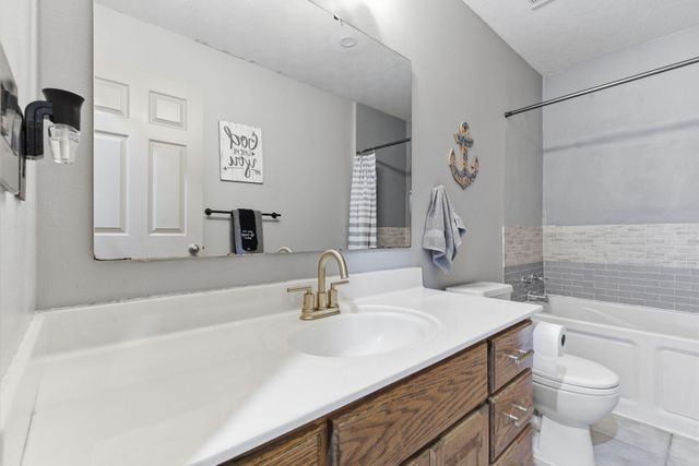 4052 W Leisa Street, Springfield, MO 65807