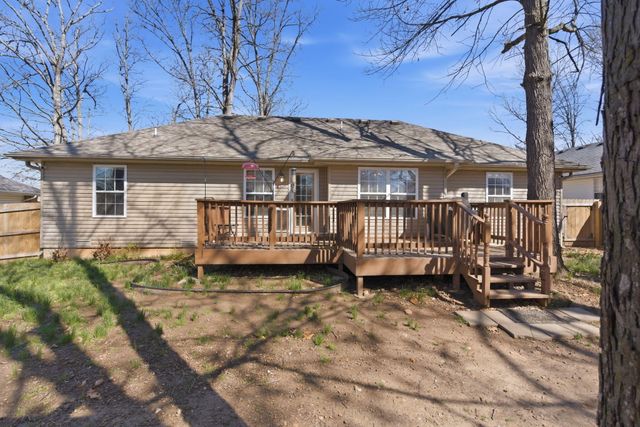 4052 W Leisa Street, Springfield, MO 65807