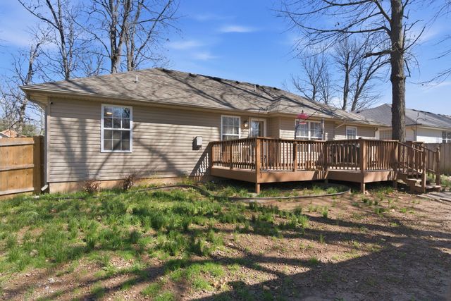 4052 W Leisa Street, Springfield, MO 65807