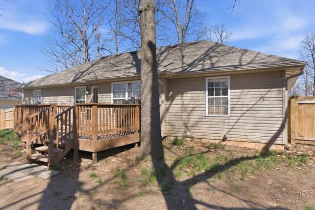 4052 W Leisa Street, Springfield, MO 65807