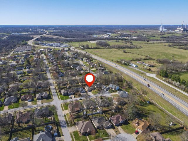 4052 W Leisa Street, Springfield, MO 65807