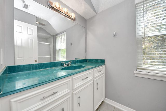 10710 Moorcreek Drive, Houston, TX 77070