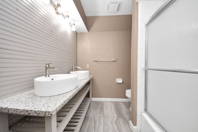 10710 Moorcreek Drive, Houston, TX 77070