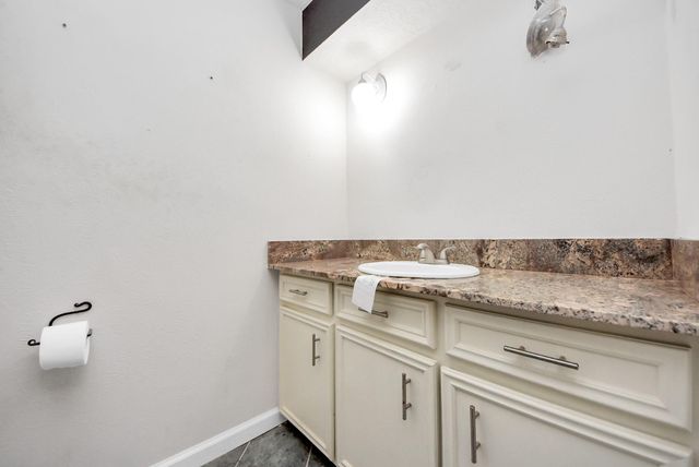 10710 Moorcreek Drive, Houston, TX 77070