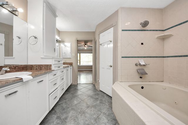 10710 Moorcreek Drive, Houston, TX 77070