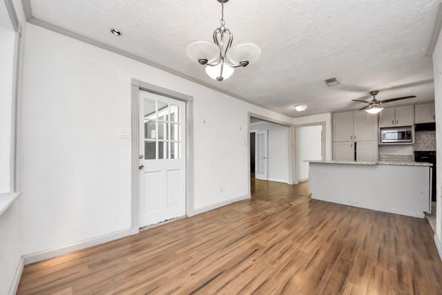 10710 Moorcreek Drive, Houston, TX 77070