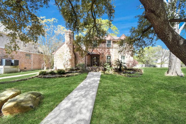 10710 Moorcreek Drive, Houston, TX 77070