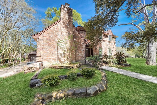 10710 Moorcreek Drive, Houston, TX 77070