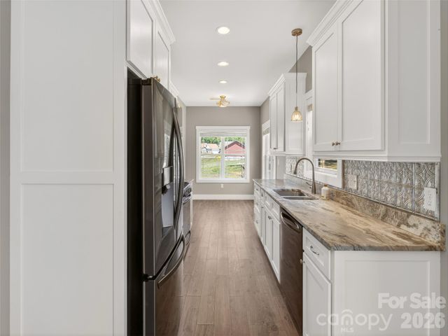 133 Asher Lane, Etowah, NC 28729
