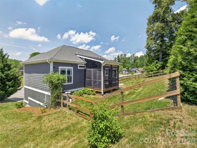 133 Asher Lane, Etowah, NC 28729