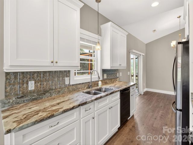 133 Asher Lane, Etowah, NC 28729