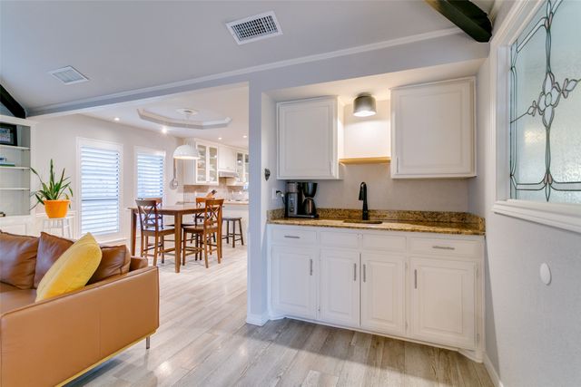 2534 Briardale Drive, Carrollton, TX 75006