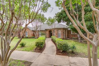 2534 Briardale Drive, Carrollton, TX 75006