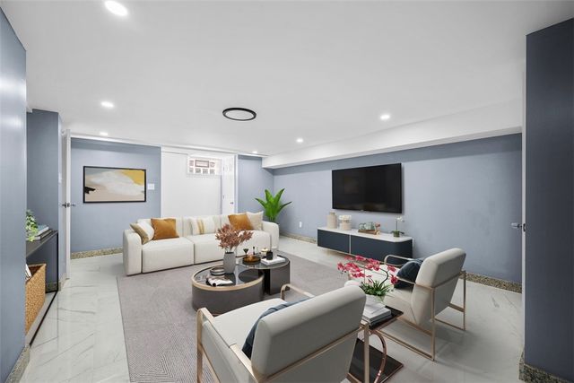 2505 South Park Rd, Bethel Park, PA 15102