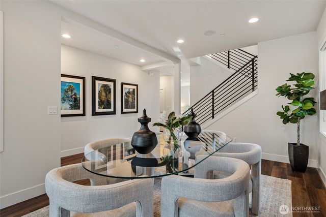 809 206th Avenue NE, Sammamish, WA 98074