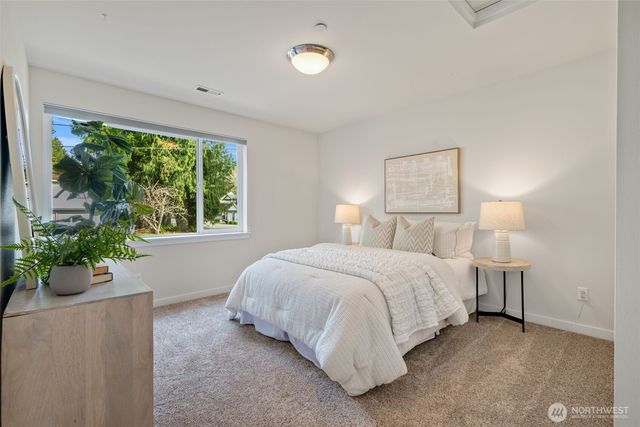 809 206th Avenue NE, Sammamish, WA 98074