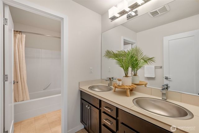 809 206th Avenue NE, Sammamish, WA 98074