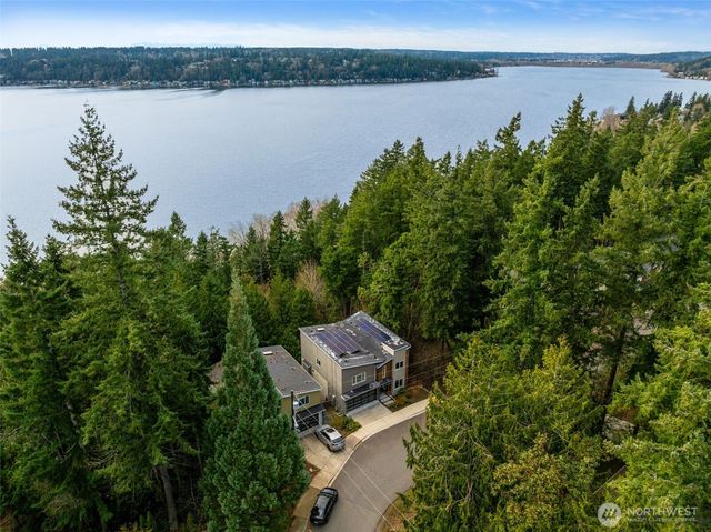 809 206th Avenue NE, Sammamish, WA 98074