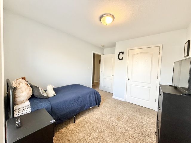 1337 Loren Cir, Clarksville, TN 37042