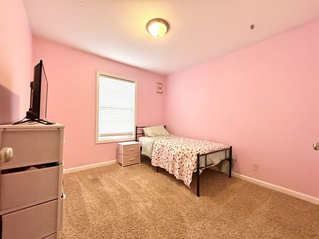 1337 Loren Cir, Clarksville, TN 37042