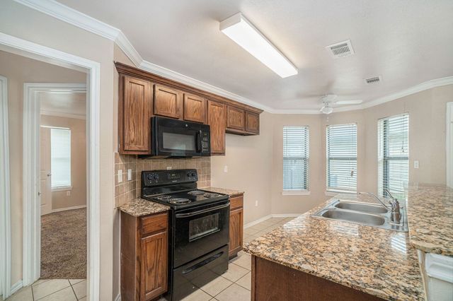 542 Mast Court, Crowley, TX 76036