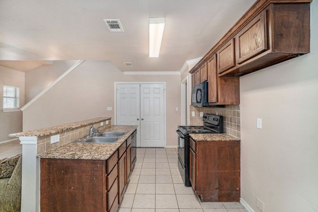 542 Mast Court, Crowley, TX 76036