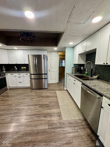 401 San Carlos Drive, Greenwood, IN 46142