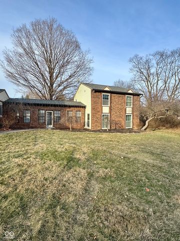 401 San Carlos Drive, Greenwood, IN 46142