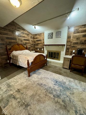 401 San Carlos Drive, Greenwood, IN 46142