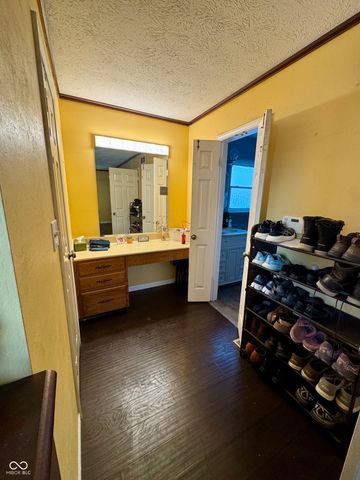 401 San Carlos Drive, Greenwood, IN 46142